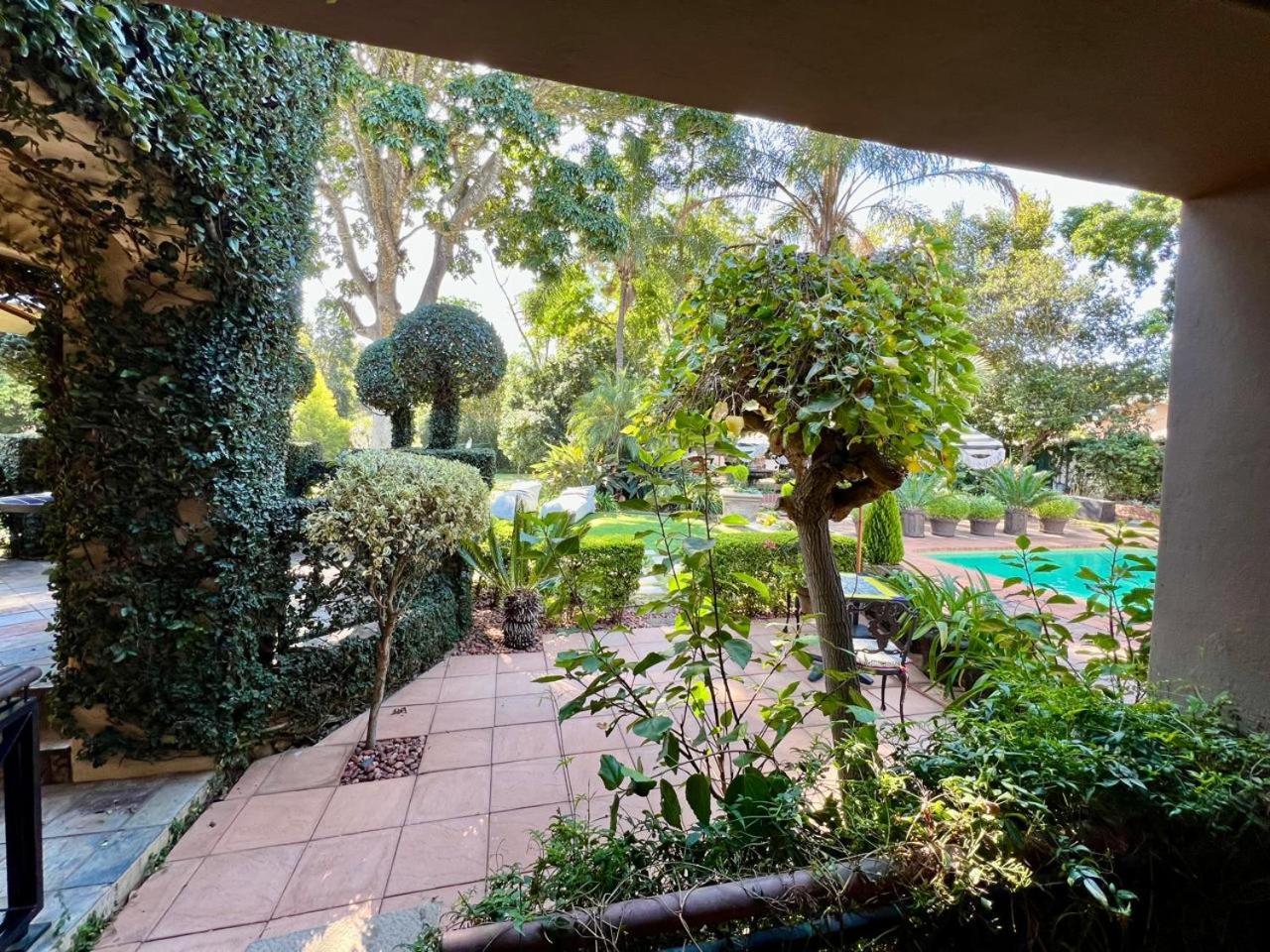 Forty 4 On Hoog Polokwane Dış mekan fotoğraf